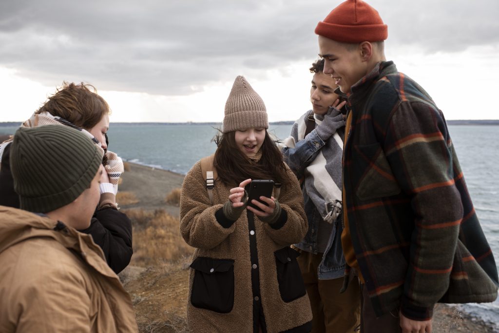 Helping more Canadians get connected